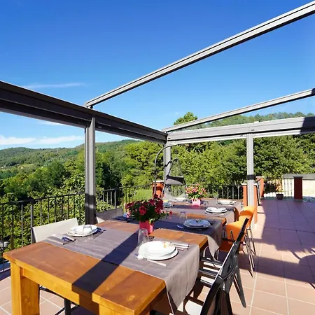 Sleeps 10 With Pool Air Con And Wifi فيلة